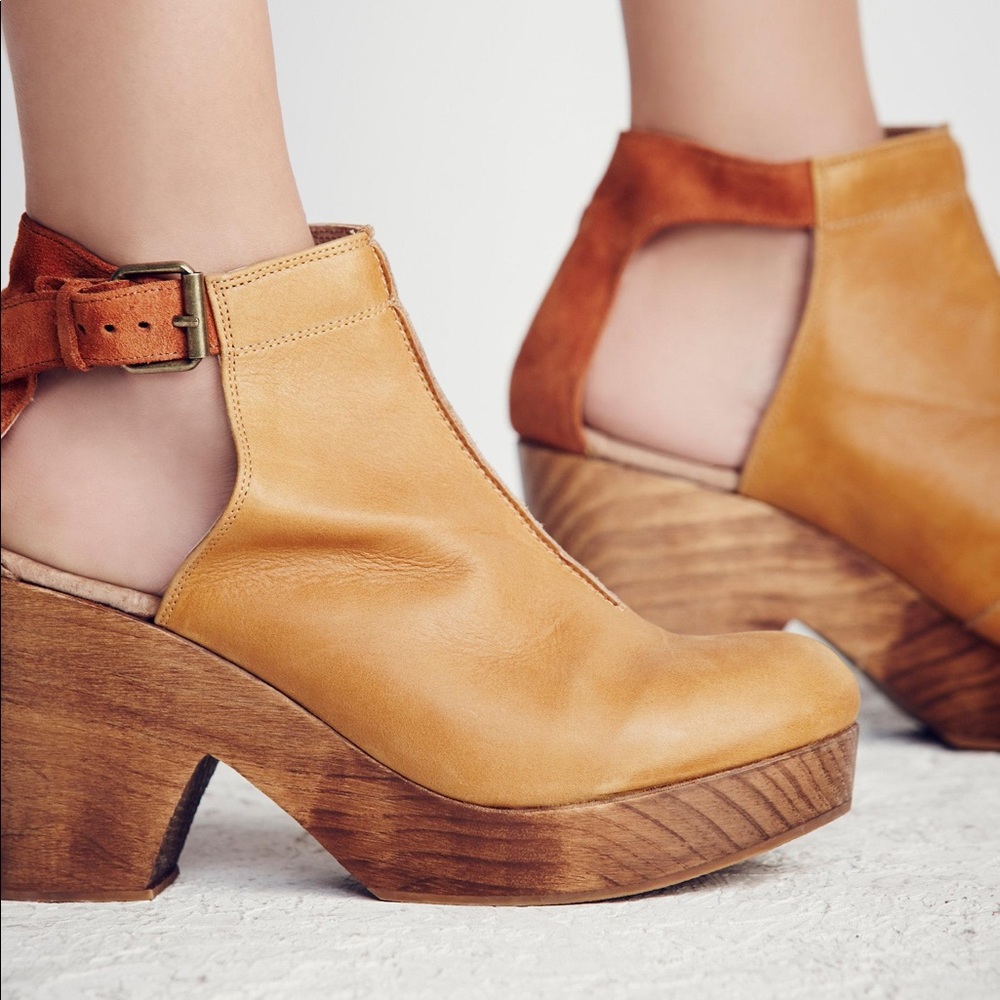 Free People Tan Brown Leather Cutout Mules - Picture 4 of 8